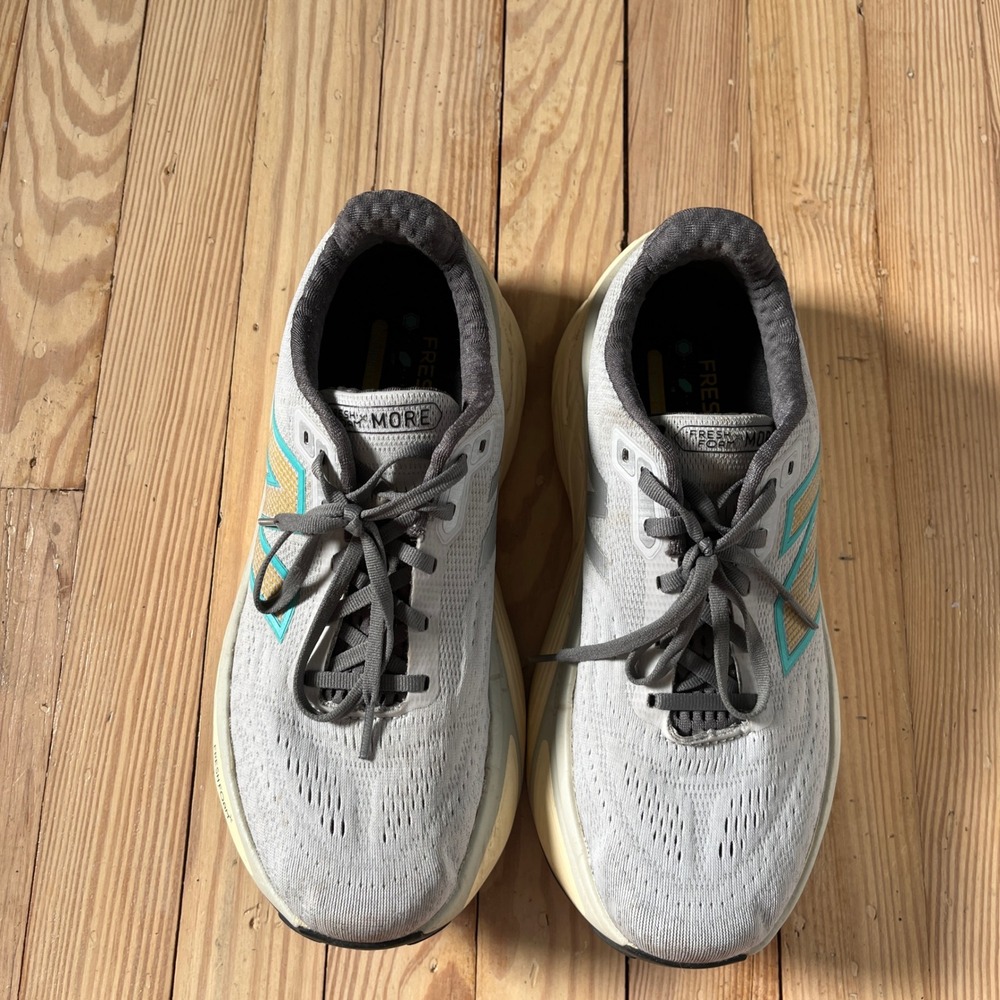 New Balance Fresh Foam X More v5 Mens 9.5 Grey Teal Gold Running Shoes MMORLJ5 - Picture 5 of 10